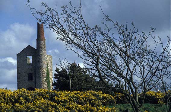 Tin mining in Cornwall - The pump house Tin mining in Cornwall - The pump house